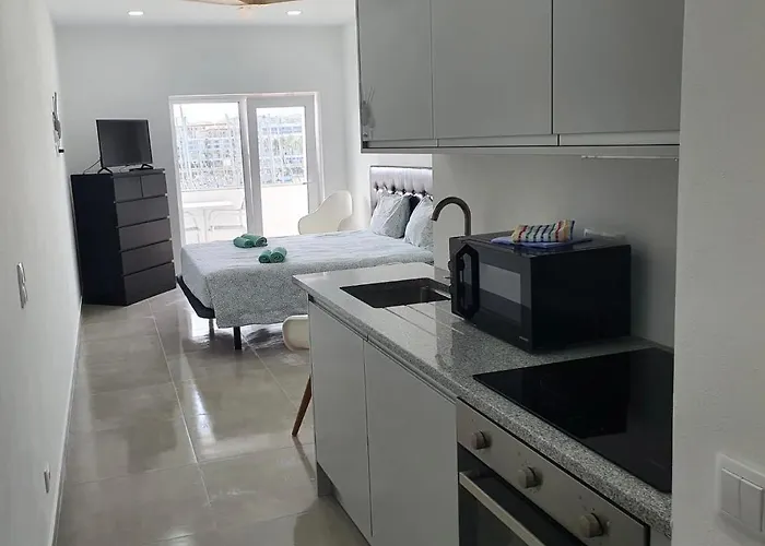 Appartement Marina View In Town Center Sea View