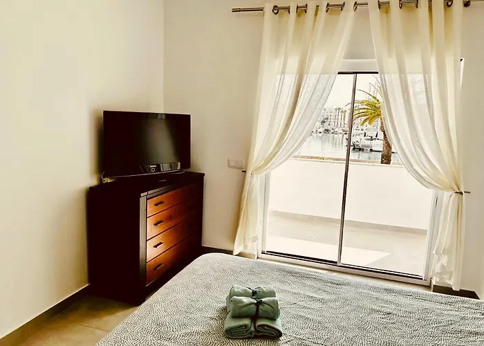 Marina View In Town Center Sea View Appartement Lagos