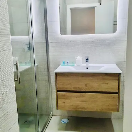 Апартаменты Marina View In Town Center Sea View Лагуш